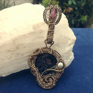 💖 Ammonite Fossil Tourmaline Pendant Gold Wire